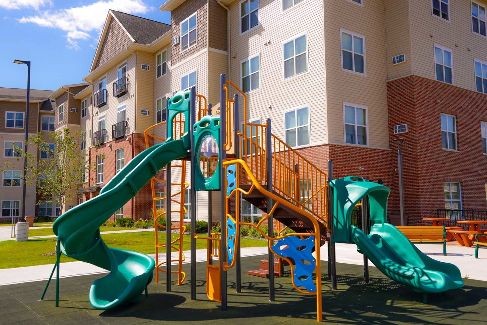 Bottineau Ridge III Apartments